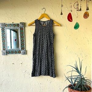 Barcelona Shift Dress 🇪🇸 size S/M